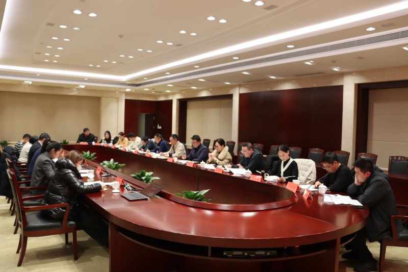 党员侧面2.JPG